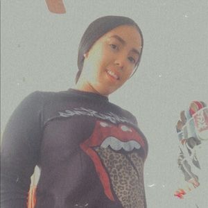 Meet your Posher, Veronica